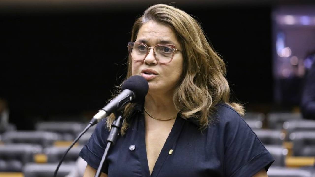 Comissão aprova proposta que veda propaganda com apelo sexual em eventos esportivos