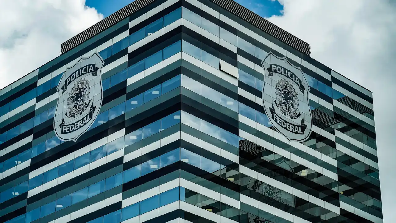Diretores da PF apoiam Andrei Rodrigues e colocam cargos à disposição