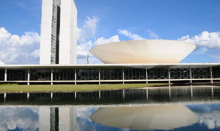 Medida provisória reforça crédito e habitação e altera programas Desenrola e Minha Casa, Minha Vida