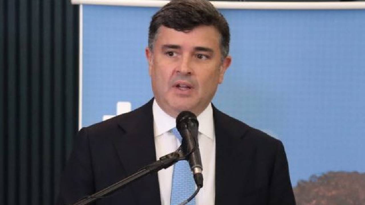 Projeto pune empresas que atrasarem pagamento de médicos