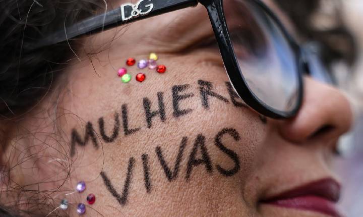 Rio: delegacias terão sala especial para mulheres vítimas de violência