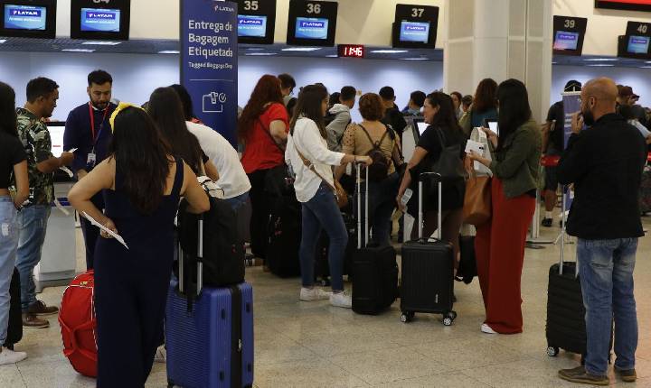 Santos Dumont opera normalmente, após 13 voos cancelados nesta sexta