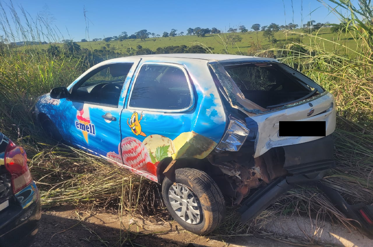 Gol colide em traseira de Celta
