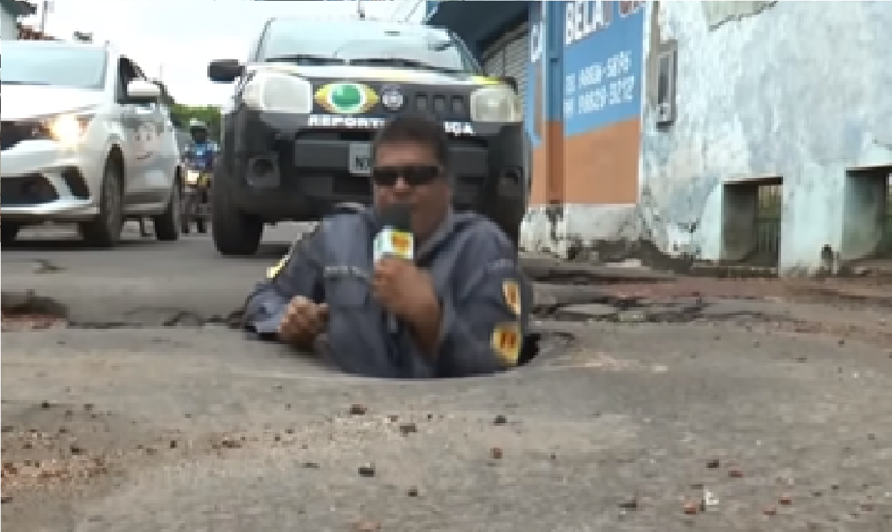 JORNALISTA SE EMPOLGA MUITO E MOSTRA MAIS QUE DEVERIA