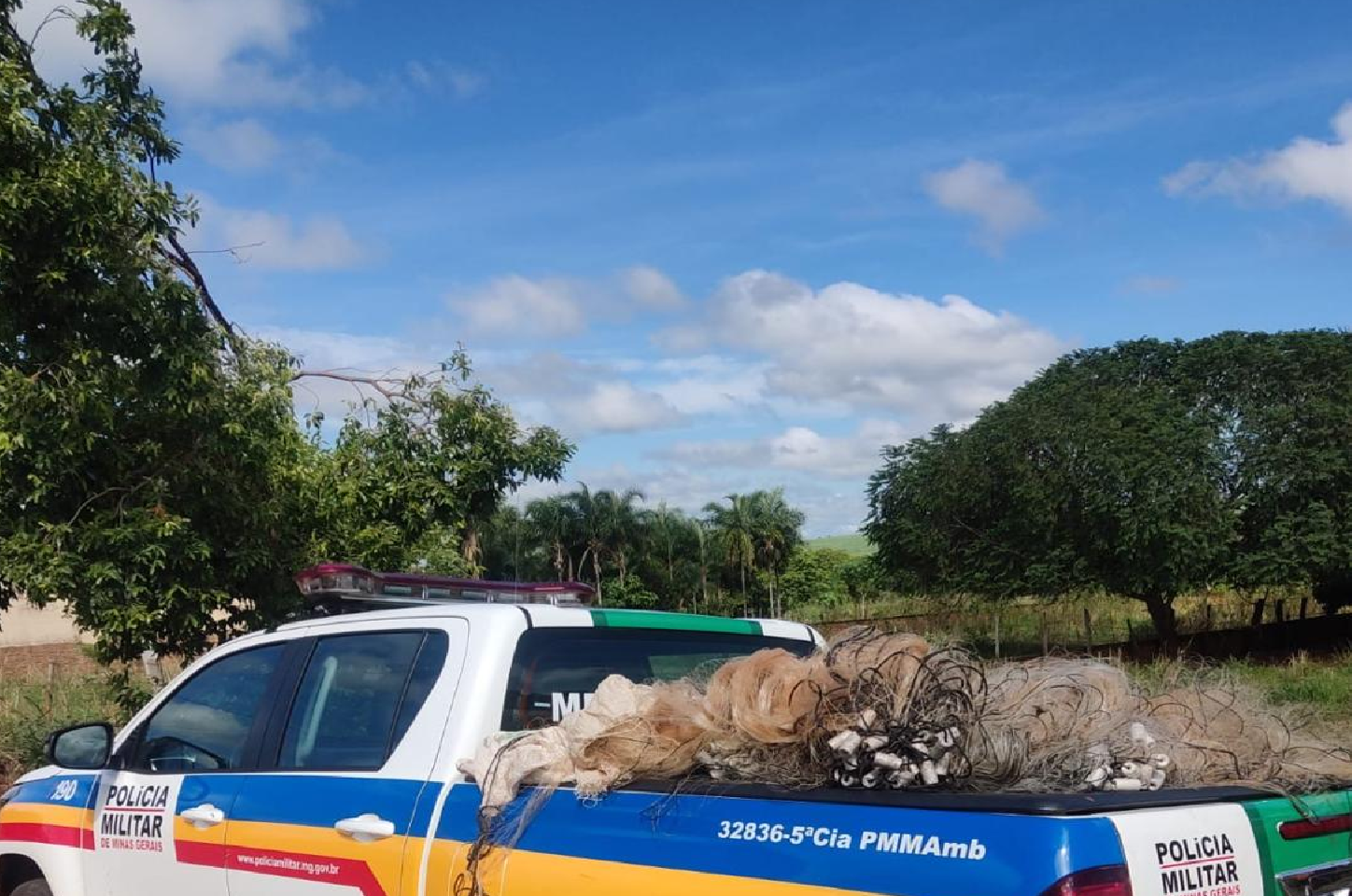 Polícia Ambiental Apreende Redes Irregulares