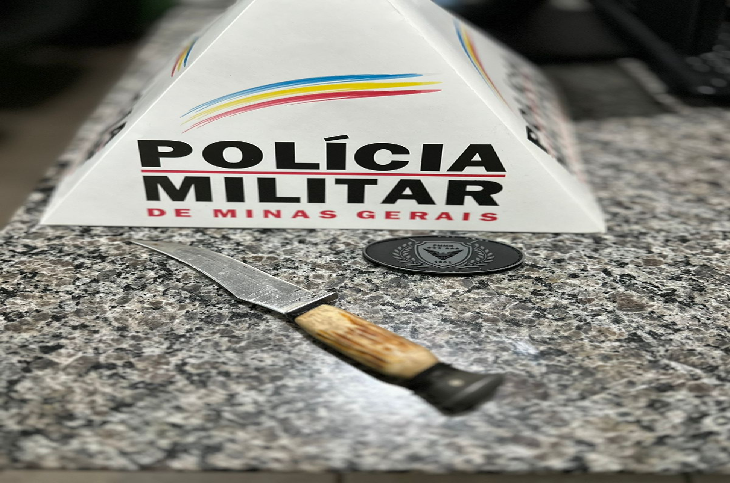 Porte Ilegal de Arma Branca