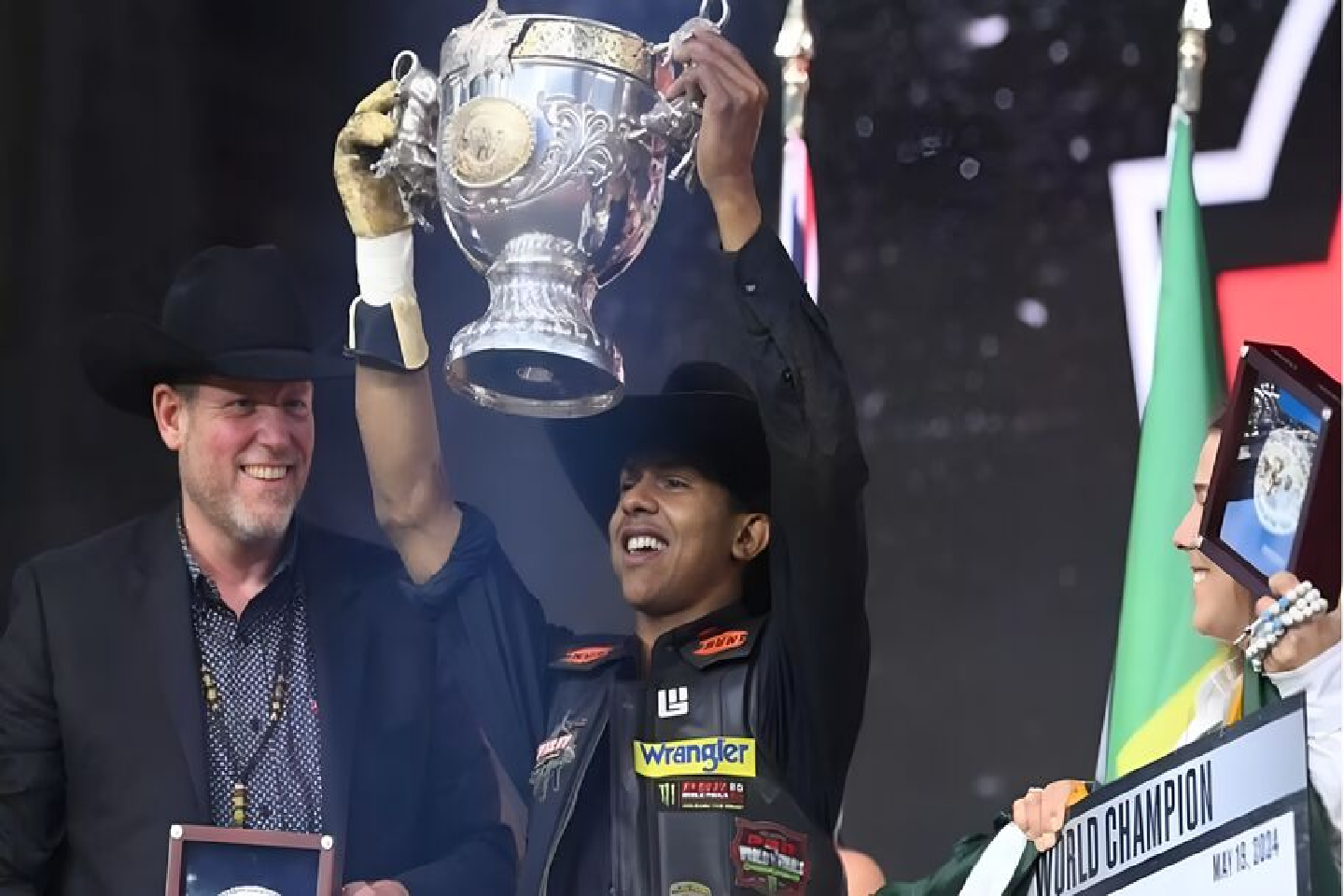 Conqusita Título Mundial de Rodeio em Touros nos EUA