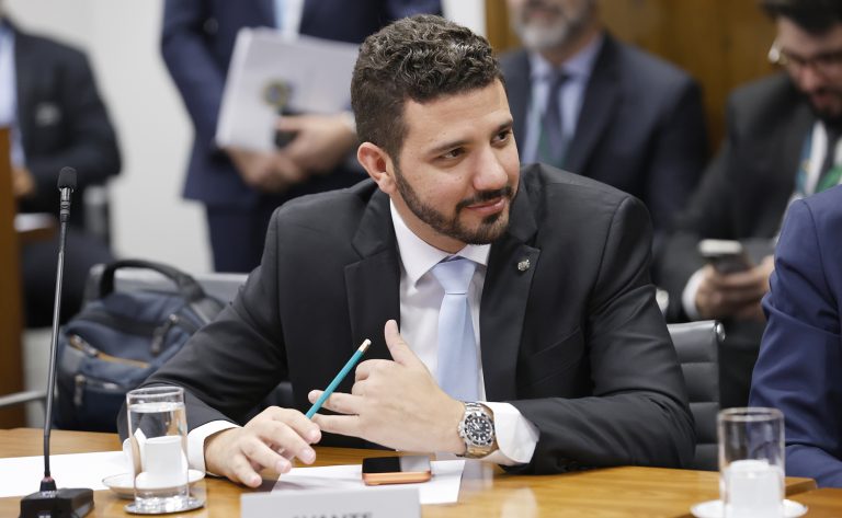 Comissão aprova projeto que cria programa para melhoria das estradas vicinais