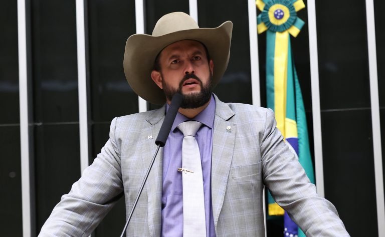 Comissão aprova auxílio para donos de veículos a diesel, para compensar o aumento de biodiesel